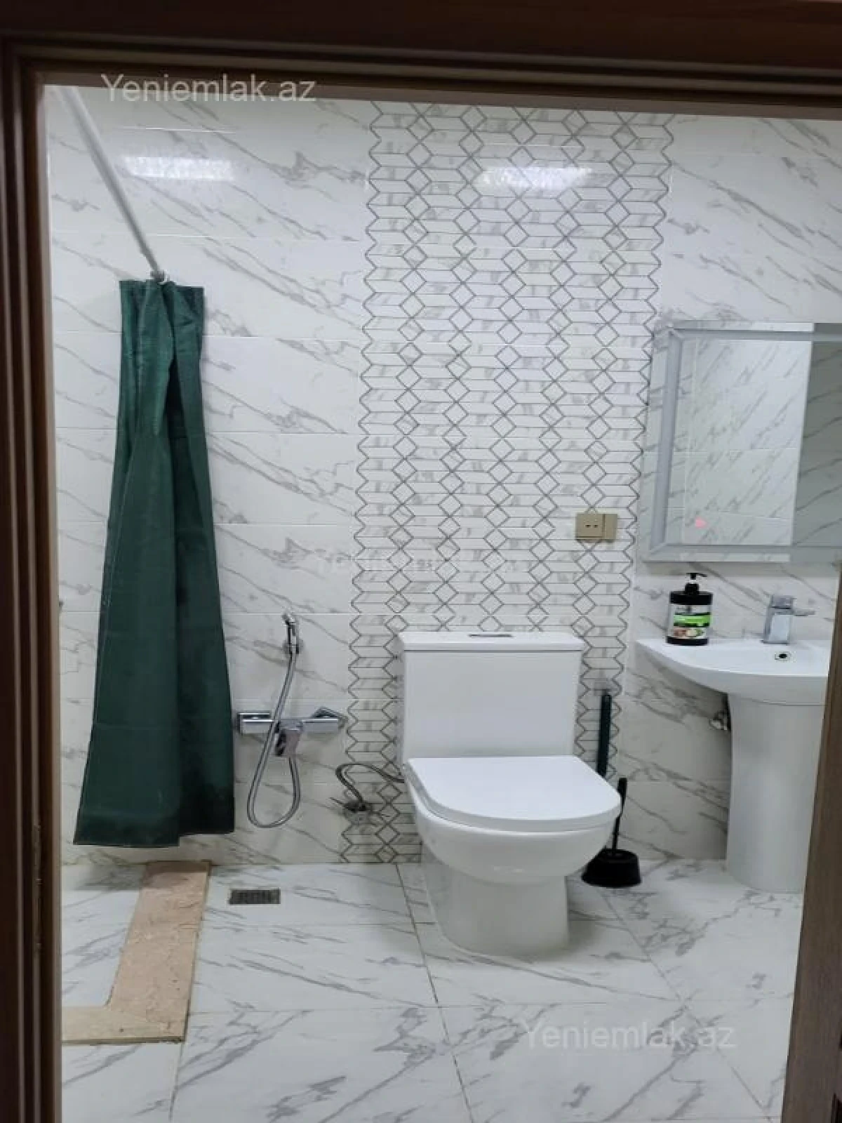 Satılır 2 otaqlı yeni tikili 80 m²