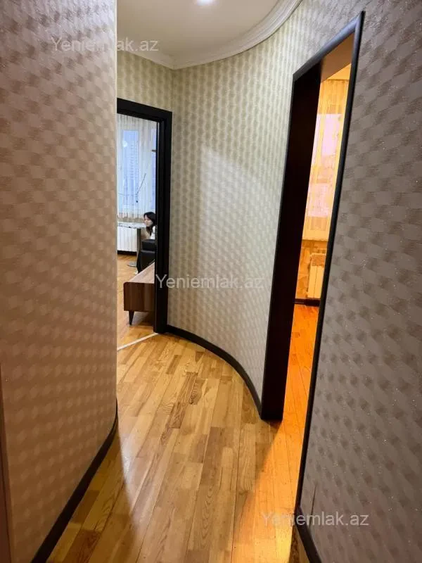 Satılır 2 otaqlı yeni tikili 65 m²