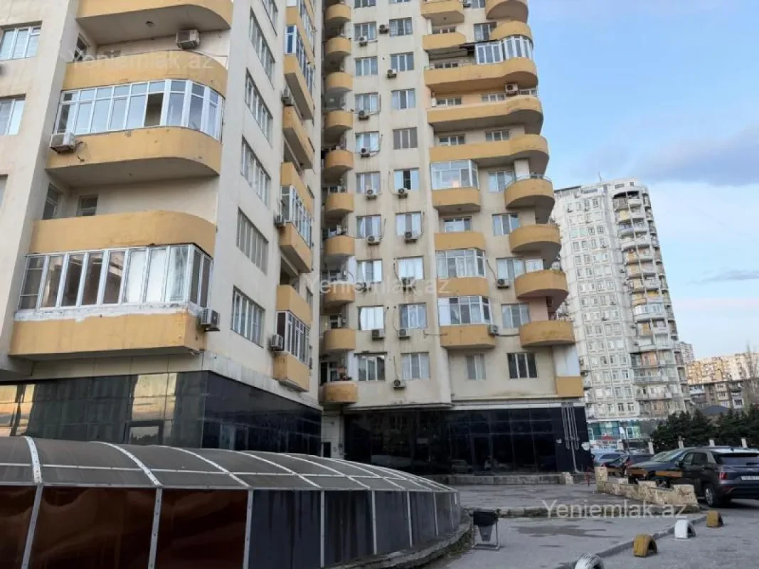 Satılır 2 otaqlı yeni tikili 65 m²