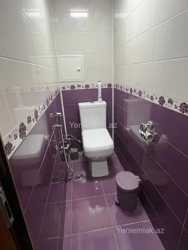 Satılır 2 otaqlı köhnə tikili 70 m²