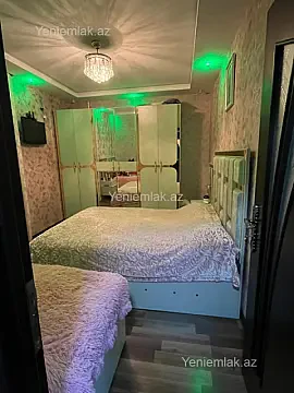 Satılır 2 otaqlı köhnə tikili 70 m²