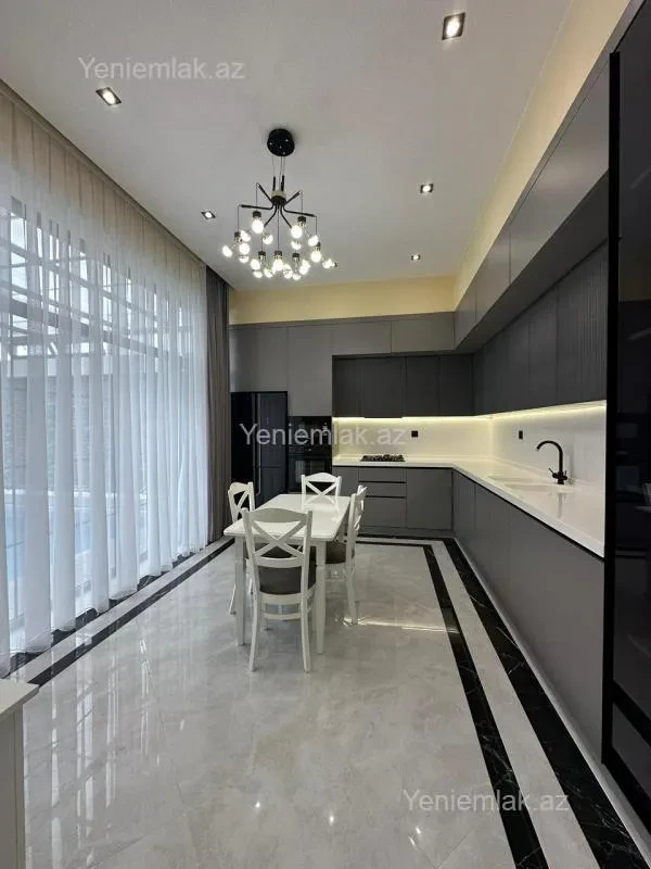 Satılır 4 otaqlı həyət evi 160 m²