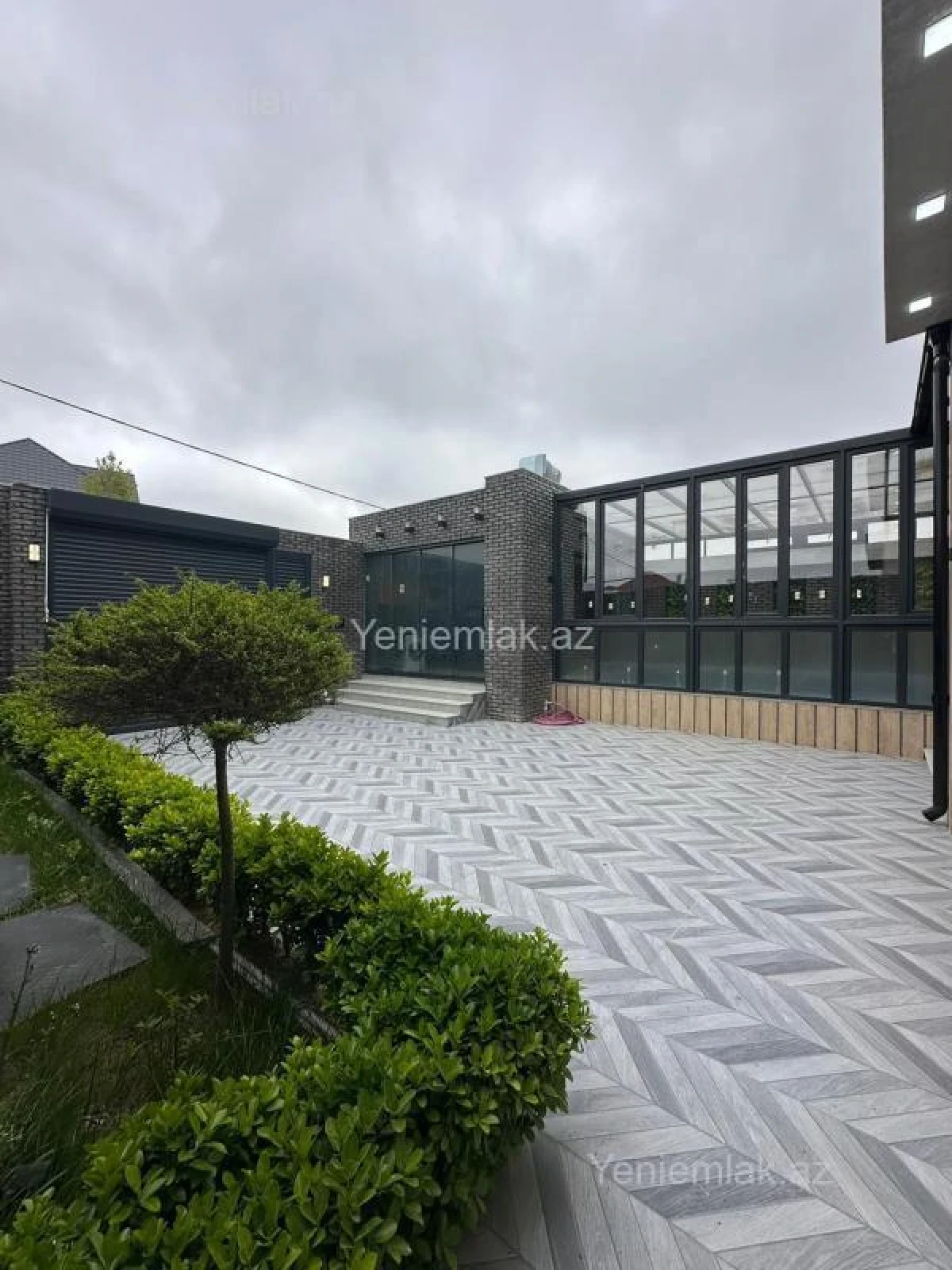 Satılır 4 otaqlı həyət evi 160 m²