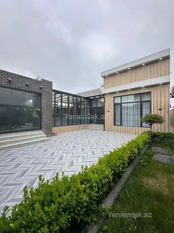 Satılır 4 otaqlı həyət evi 160 m²