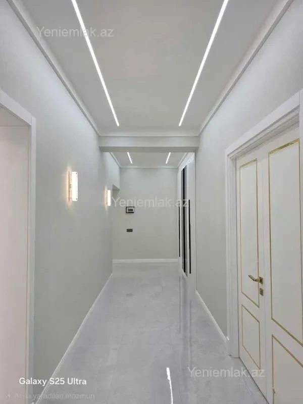 Satılır 4 otaqlı yeni tikili 190 m²