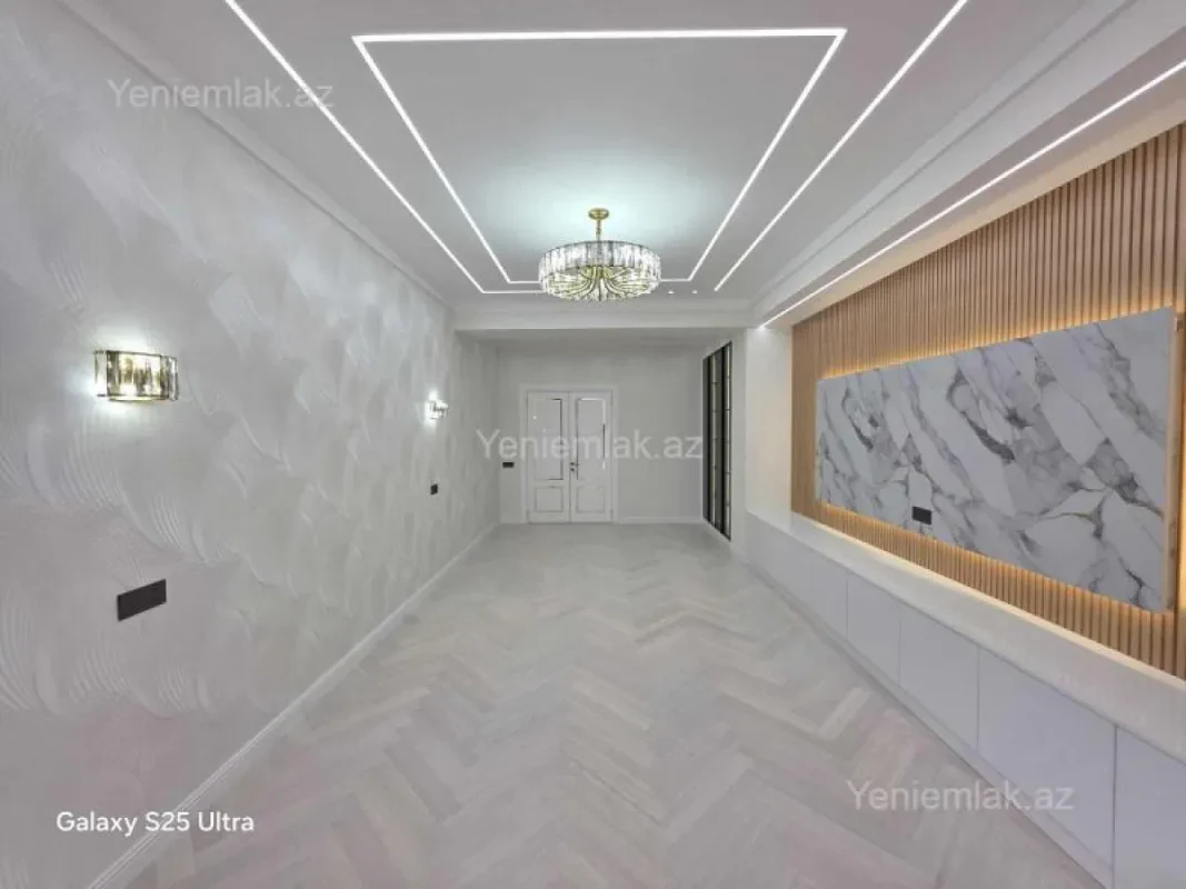 Satılır 4 otaqlı yeni tikili 190 m²