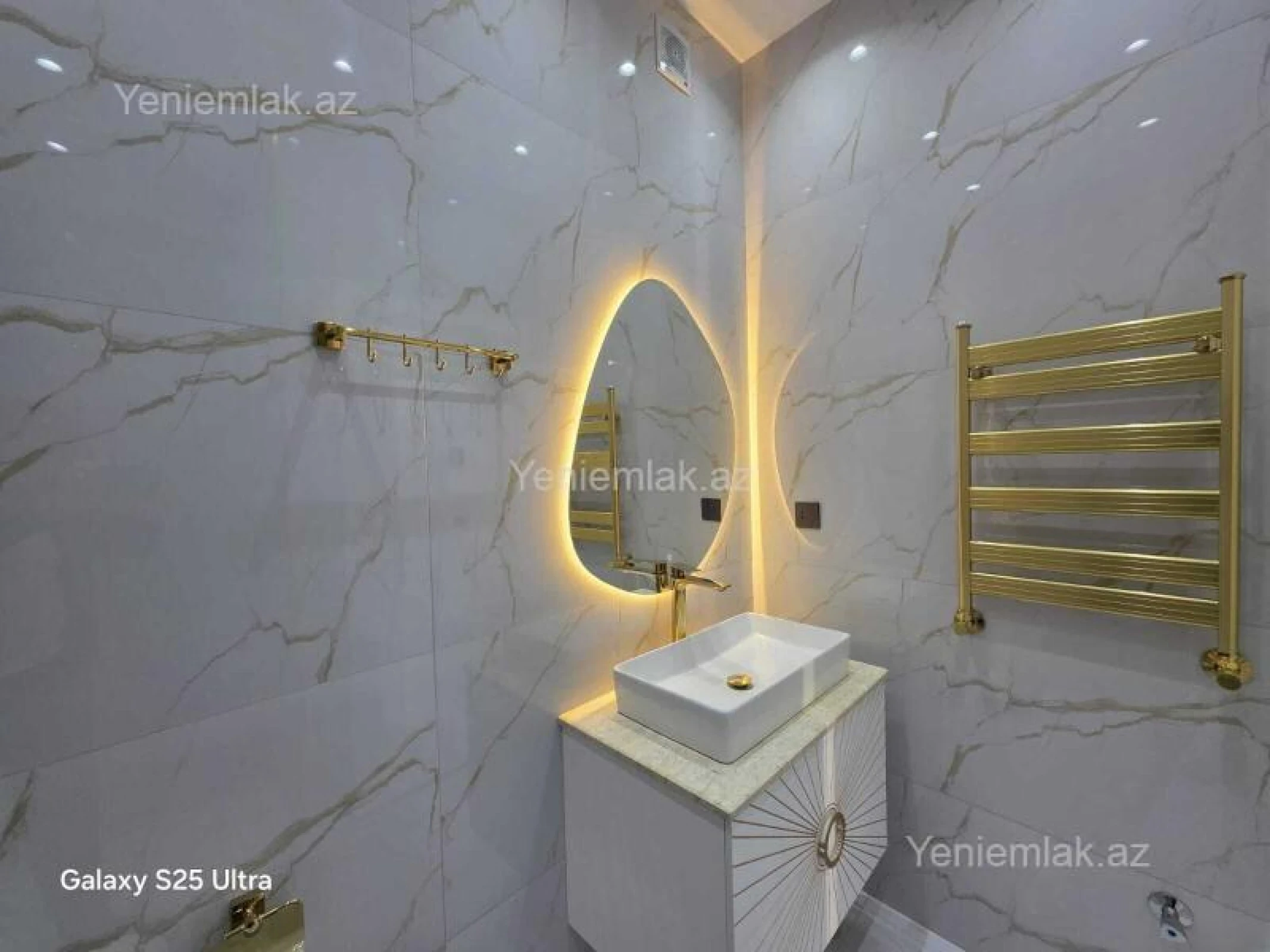 Satılır 4 otaqlı yeni tikili 190 m²
