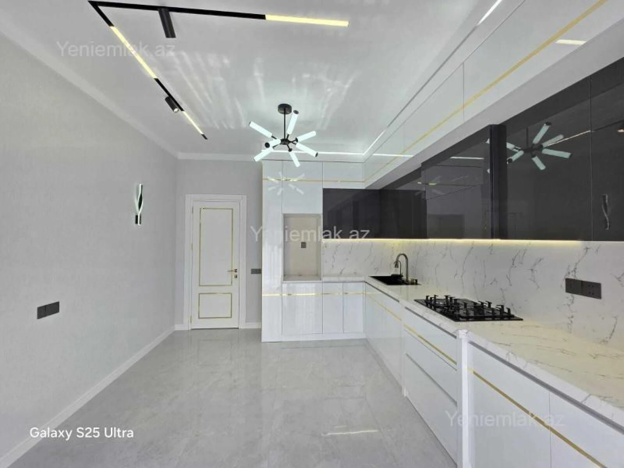 Satılır 4 otaqlı yeni tikili 190 m²