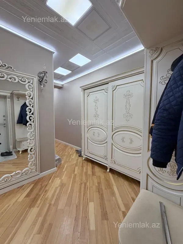 Satılır 6 otaqlı yeni tikili 222 m²
