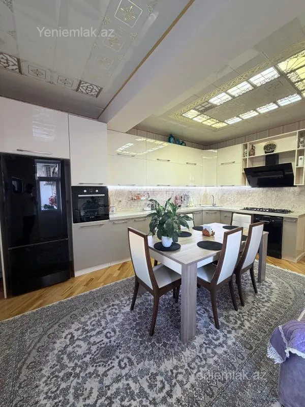 Satılır 6 otaqlı yeni tikili 222 m²