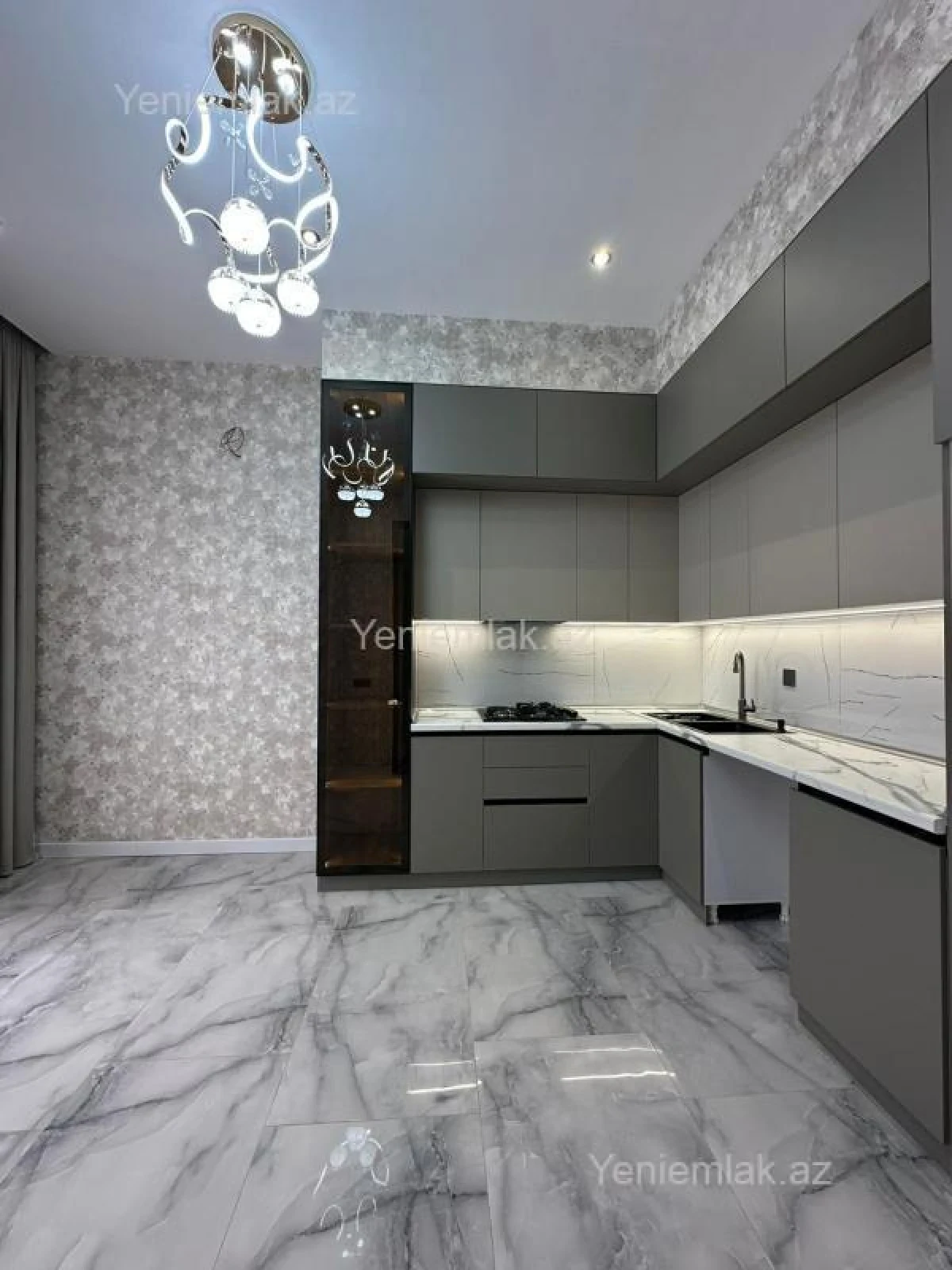 Satılır 4 otaqlı həyət evi 170 m²