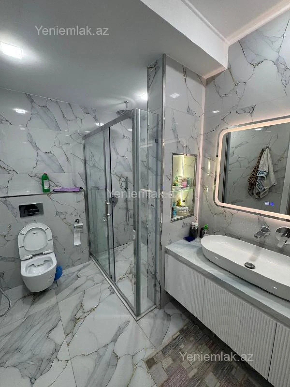 Satılır 7 otaqlı həyət evi 360 m²