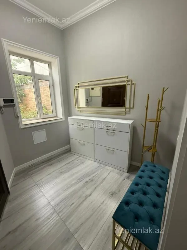 Satılır 7 otaqlı həyət evi 360 m²