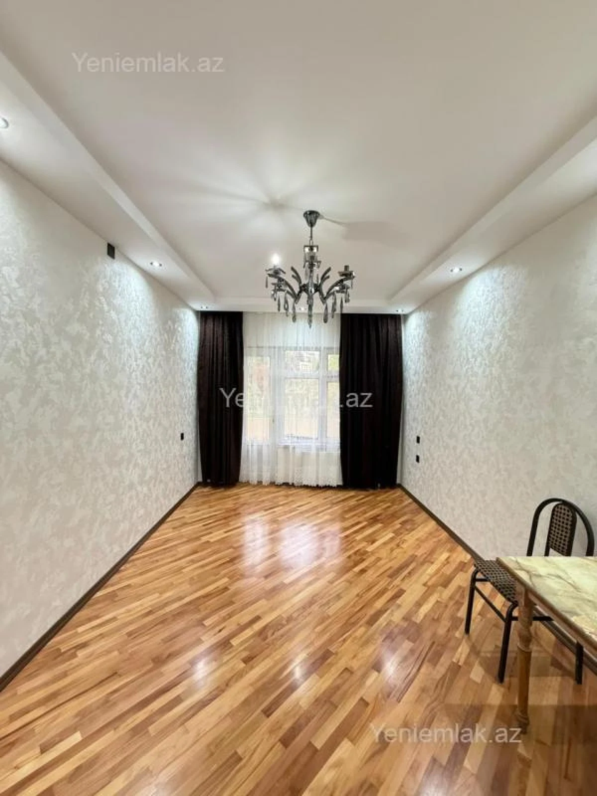Satılır 3 otaqlı köhnə tikili 80 m²