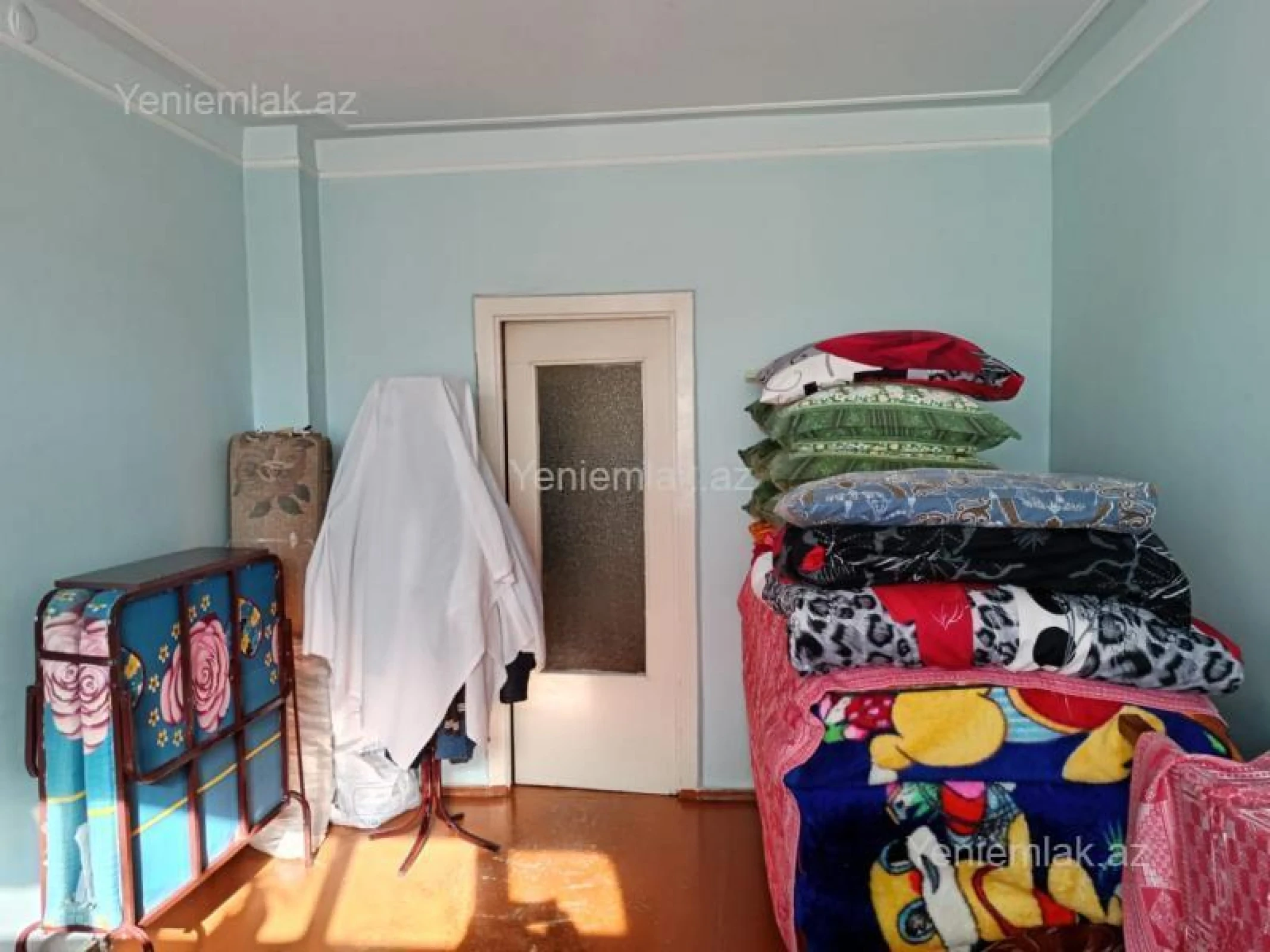 Satılır 3 otaqlı köhnə tikili 80 m²