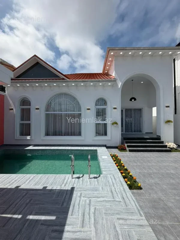 Satılır 4 otaqlı həyət evi 140 m²