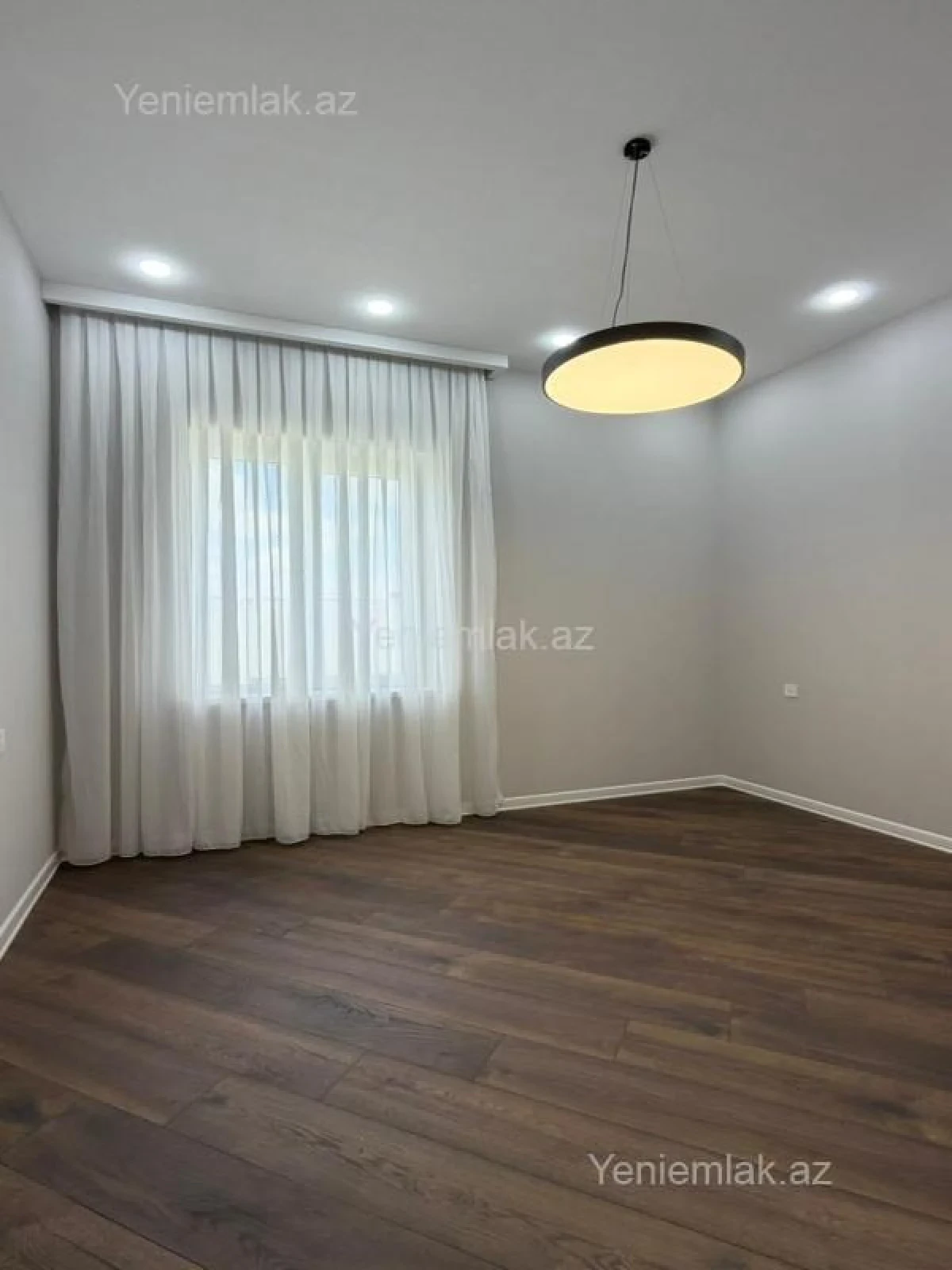 Satılır 4 otaqlı həyət evi 140 m²