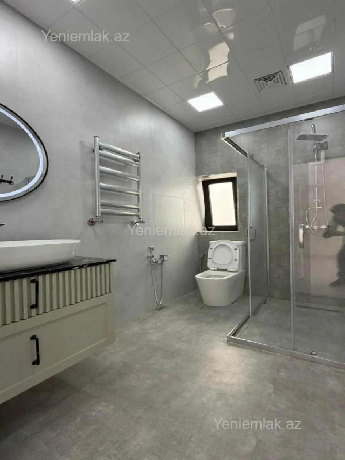 Satılır 4 otaqlı həyət evi 180 m²
