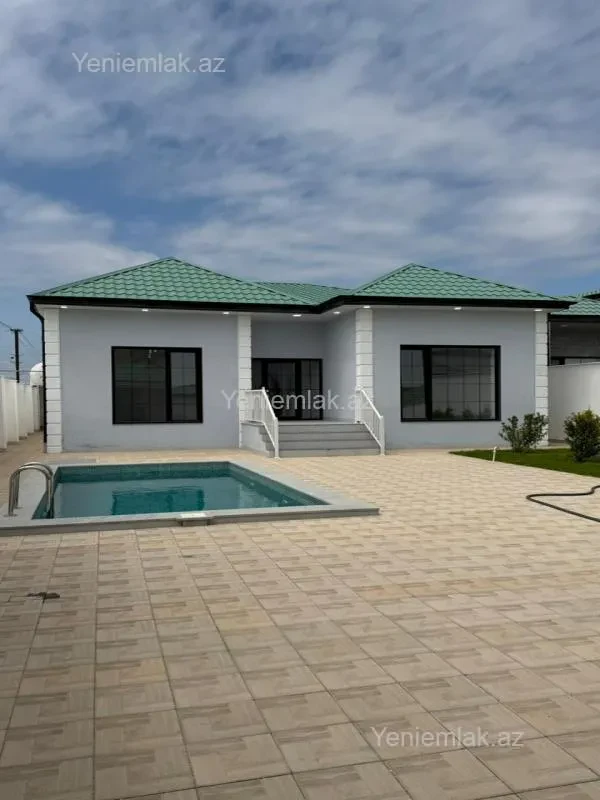Satılır 4 otaqlı həyət evi 180 m²