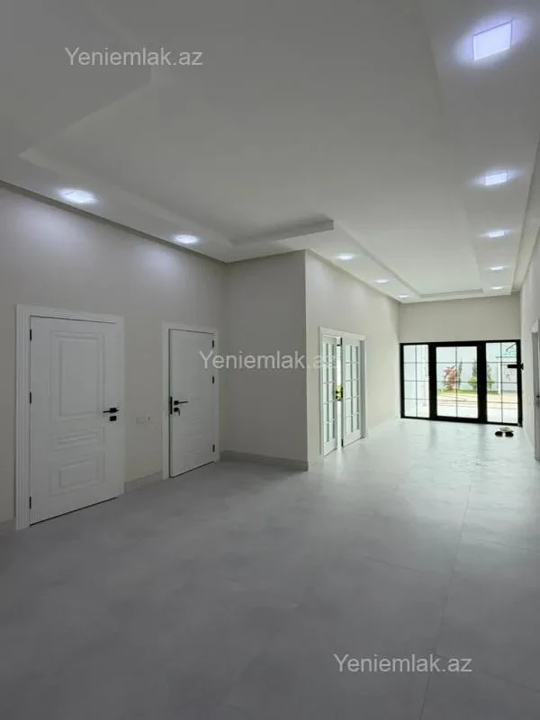 Satılır 4 otaqlı həyət evi 180 m²