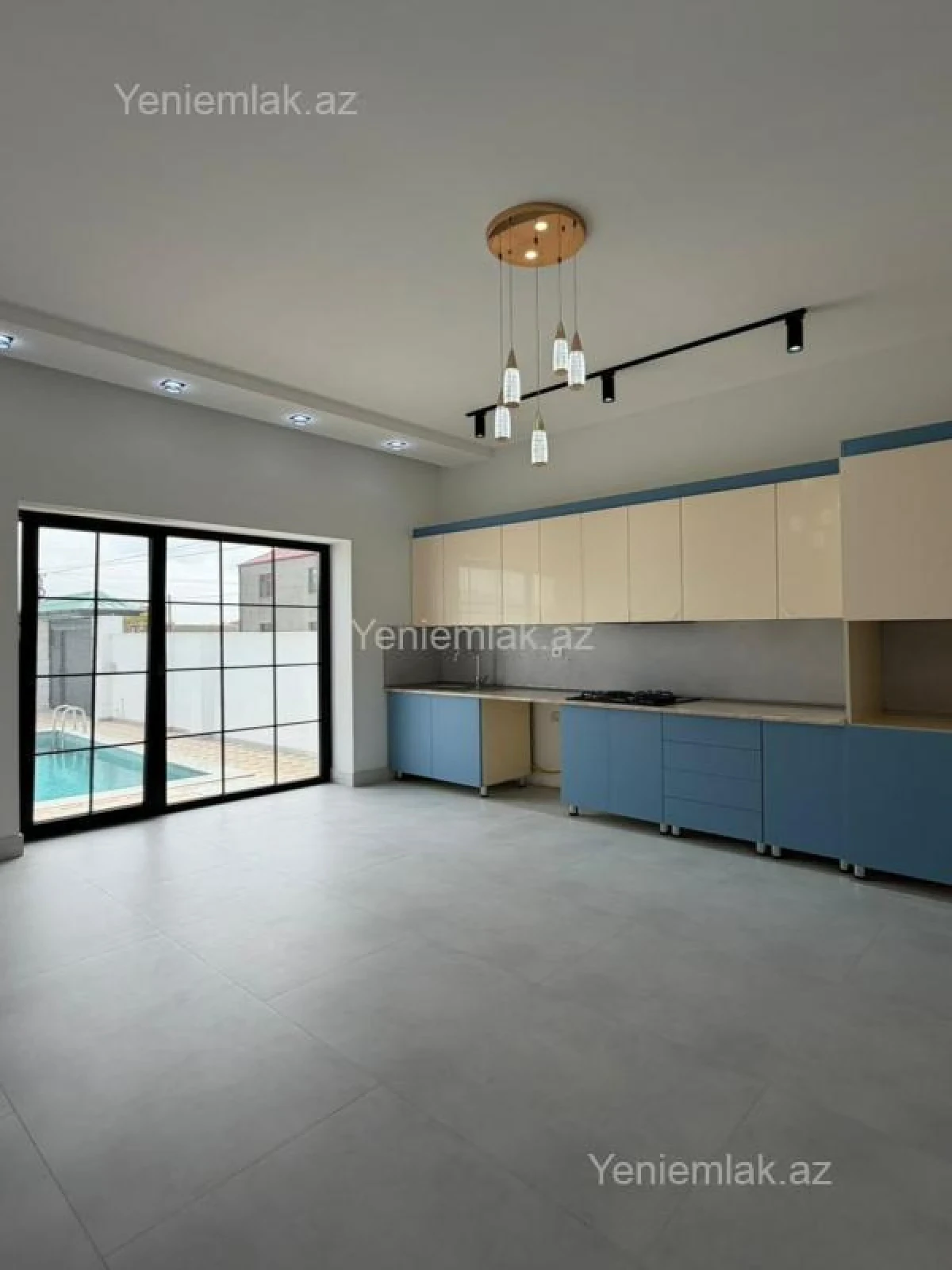 Satılır 4 otaqlı həyət evi 180 m²