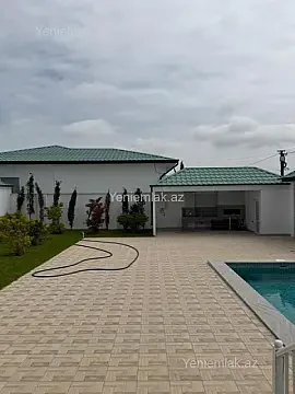 Satılır 4 otaqlı həyət evi 180 m²