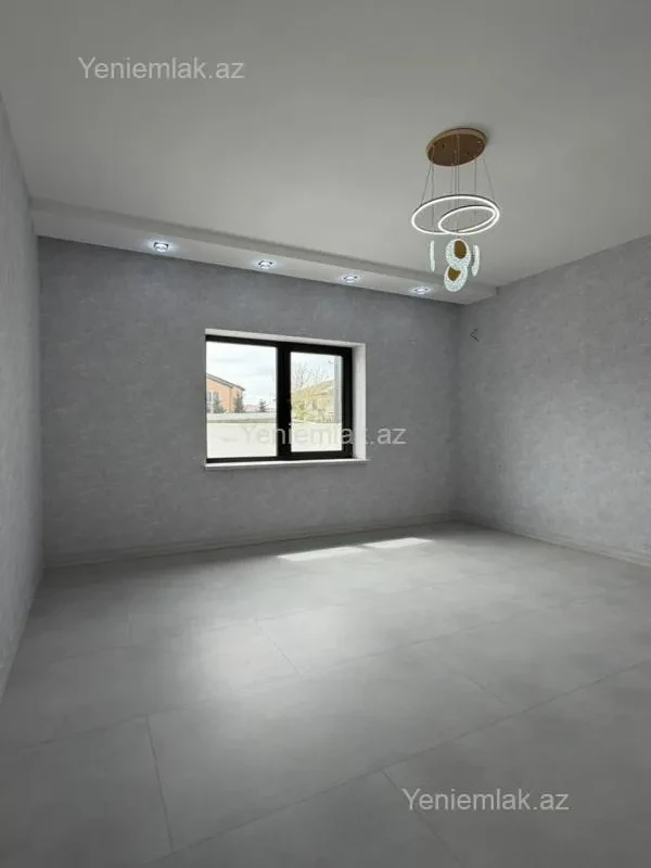 Satılır 4 otaqlı həyət evi 180 m²