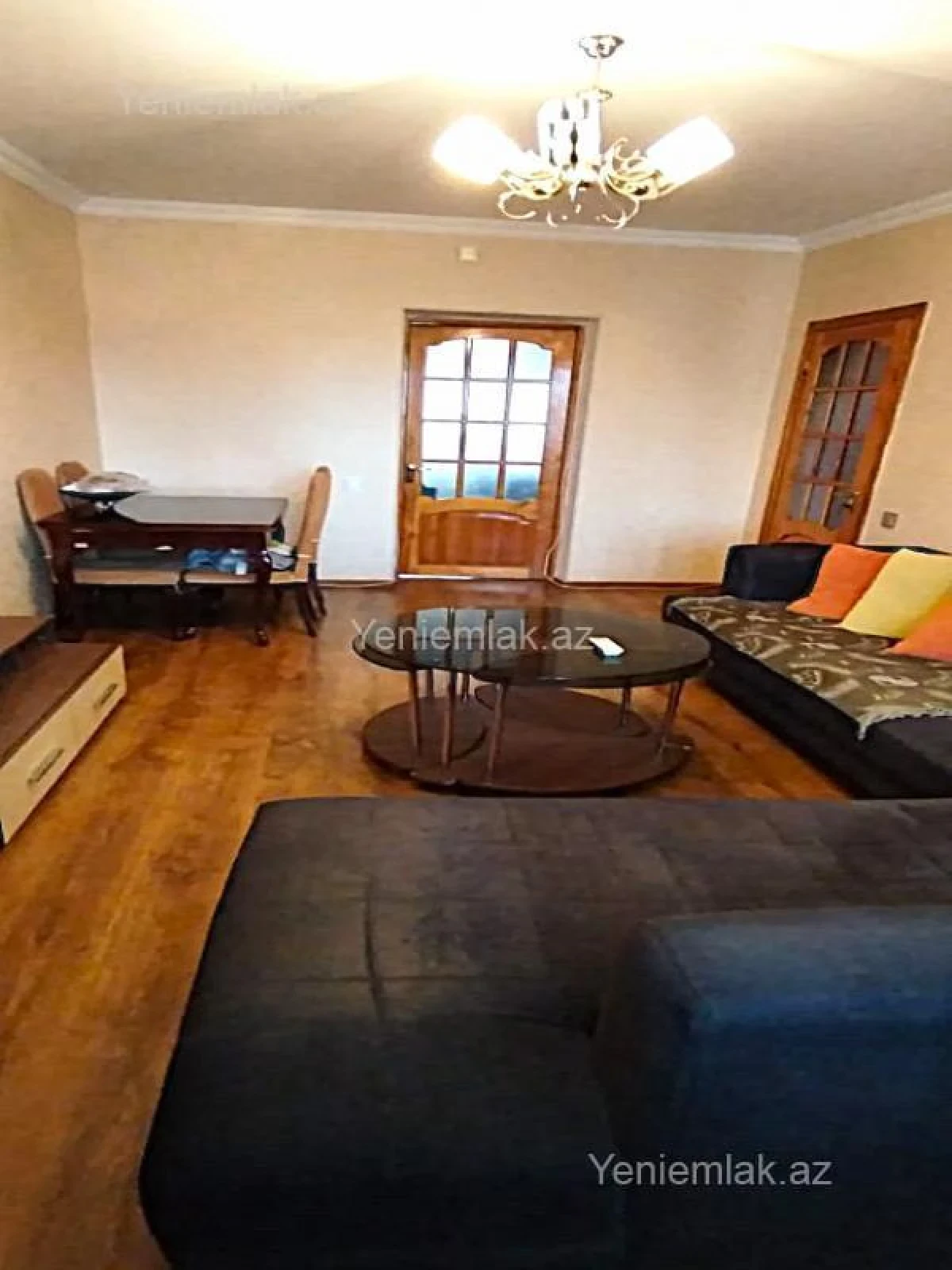 Satılır 3 otaqlı köhnə tikili 75 m²