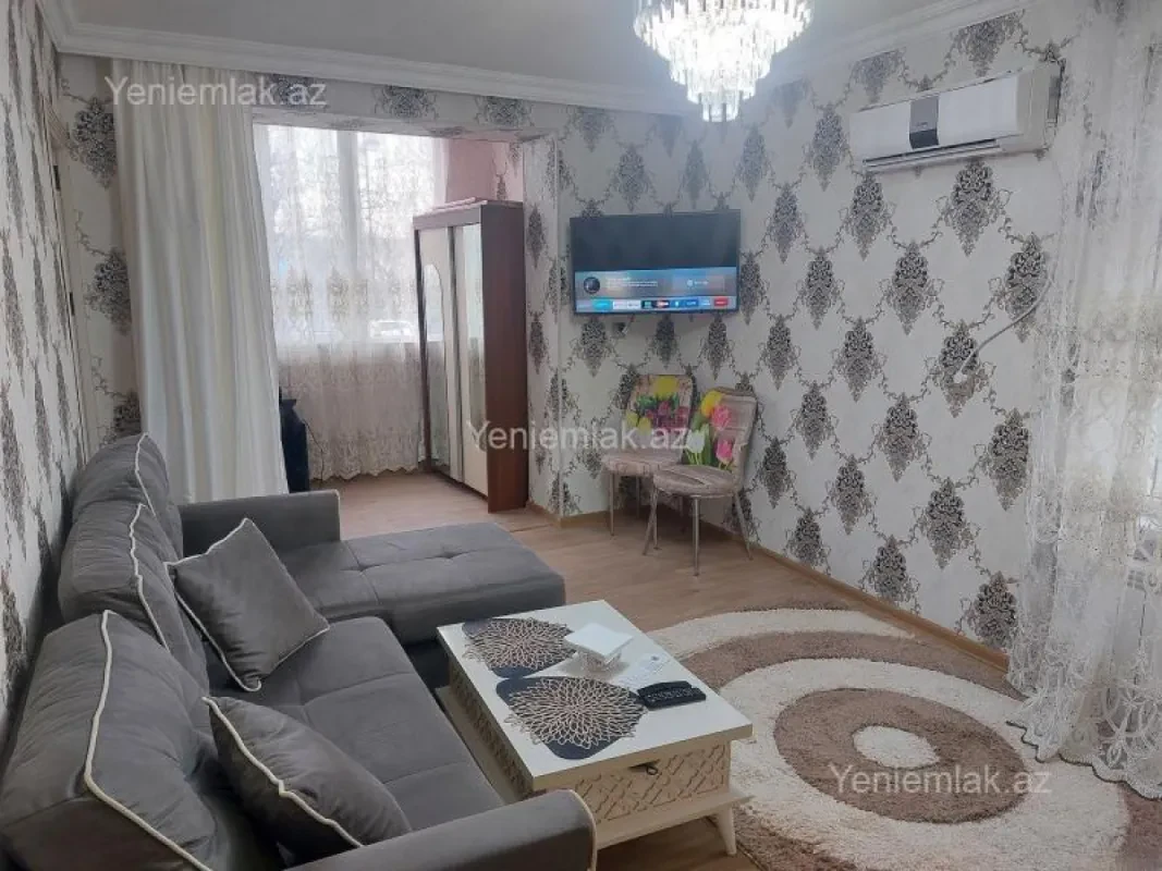 Satılır 2 otaqlı köhnə tikili 45 m²