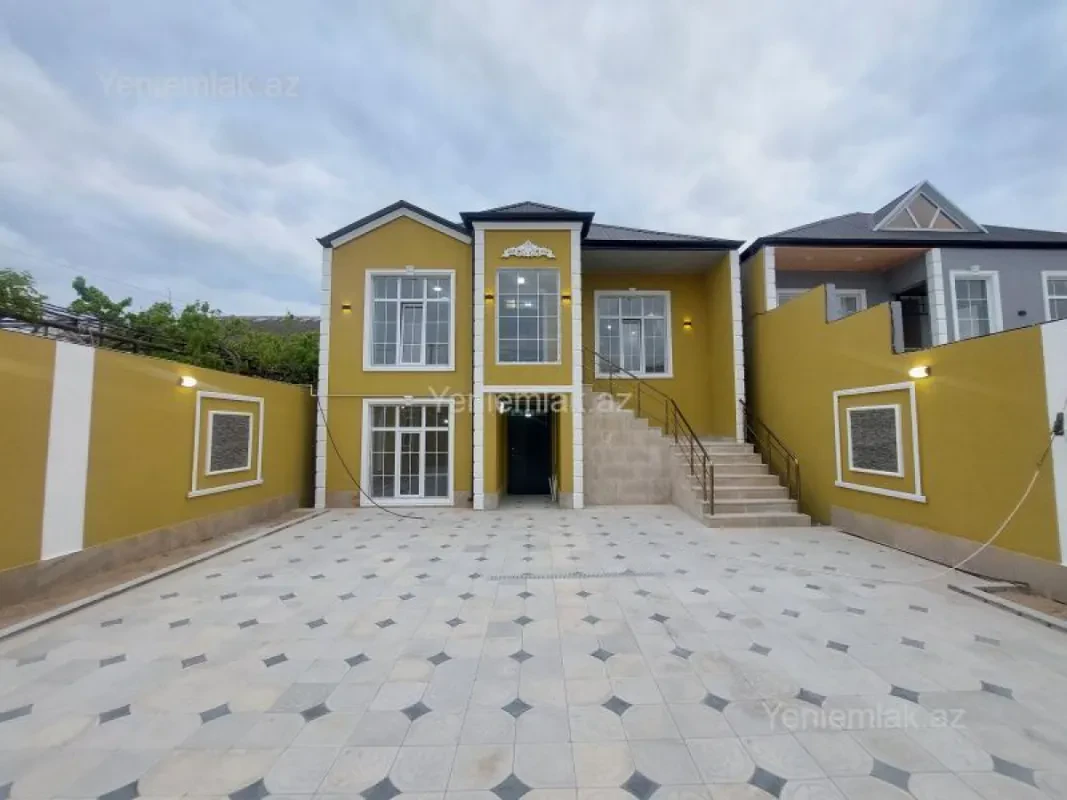 Satılır 4 otaqlı həyət evi 167 m²