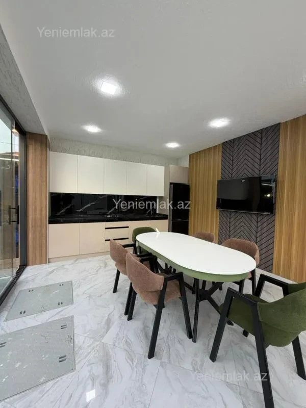 Satılır 4 otaqlı həyət evi 185 m²