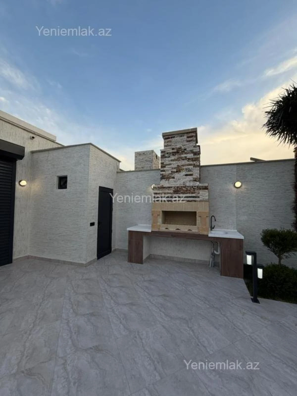 Satılır 4 otaqlı həyət evi 185 m²