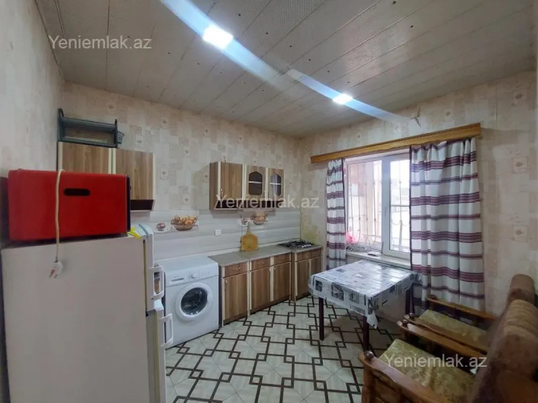 Satılır 3 otaqlı həyət evi 100 m²