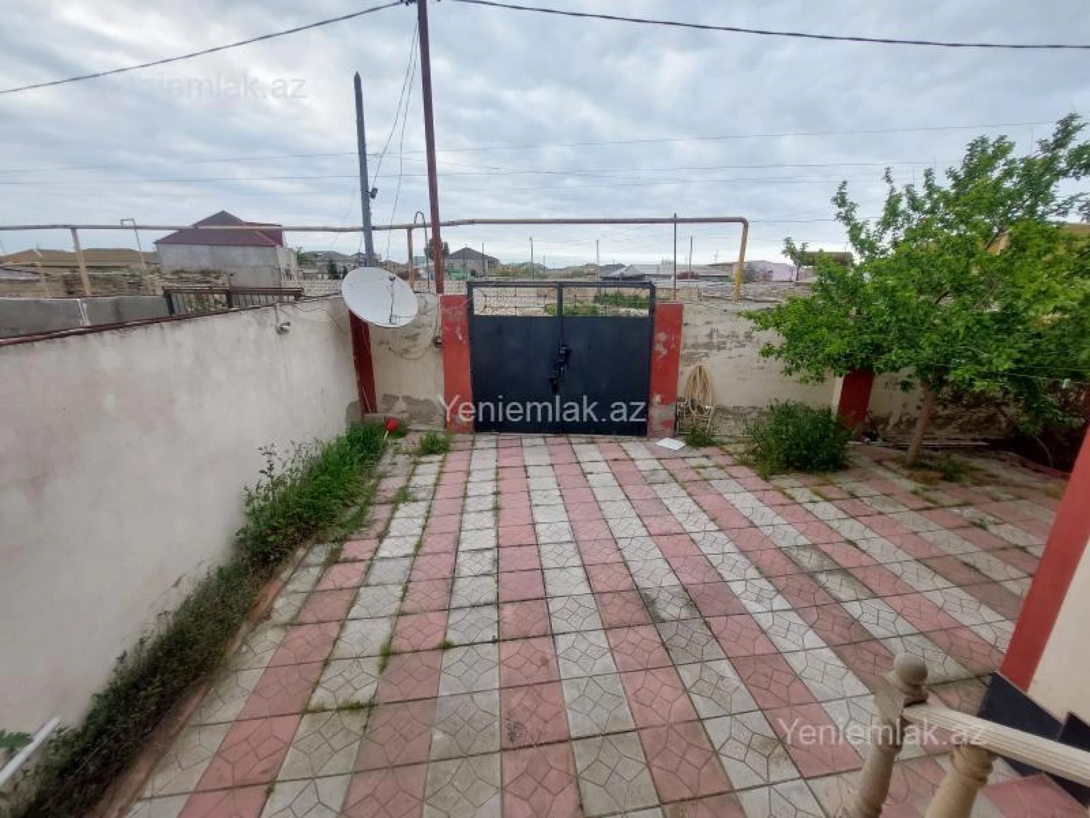 Satılır 3 otaqlı həyət evi 100 m²