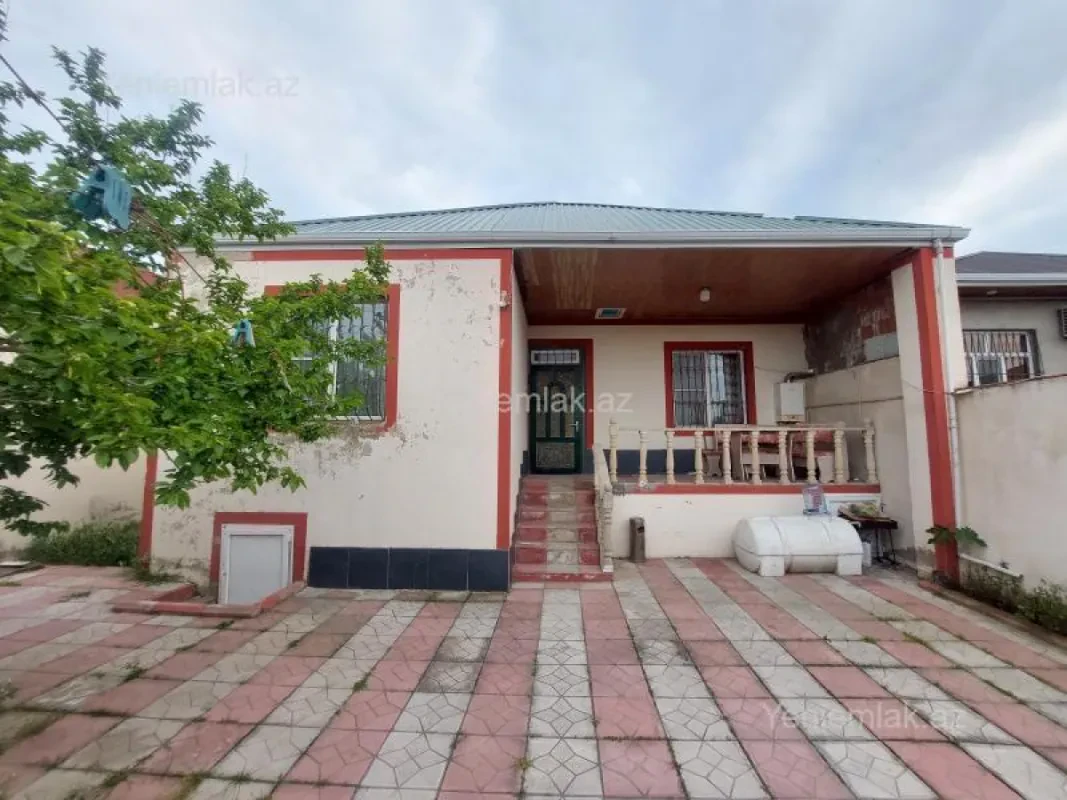 Satılır 3 otaqlı həyət evi 100 m²
