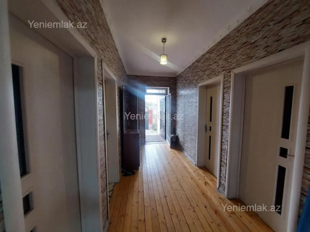 Satılır 3 otaqlı həyət evi 100 m²
