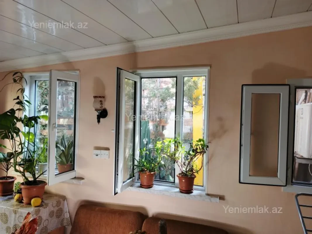 Satılır 4 otaqlı həyət evi 116 m²