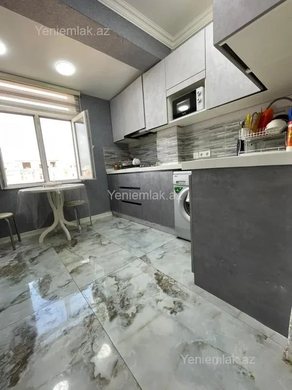 Satılır 3 otaqlı yeni tikili 79 m²
