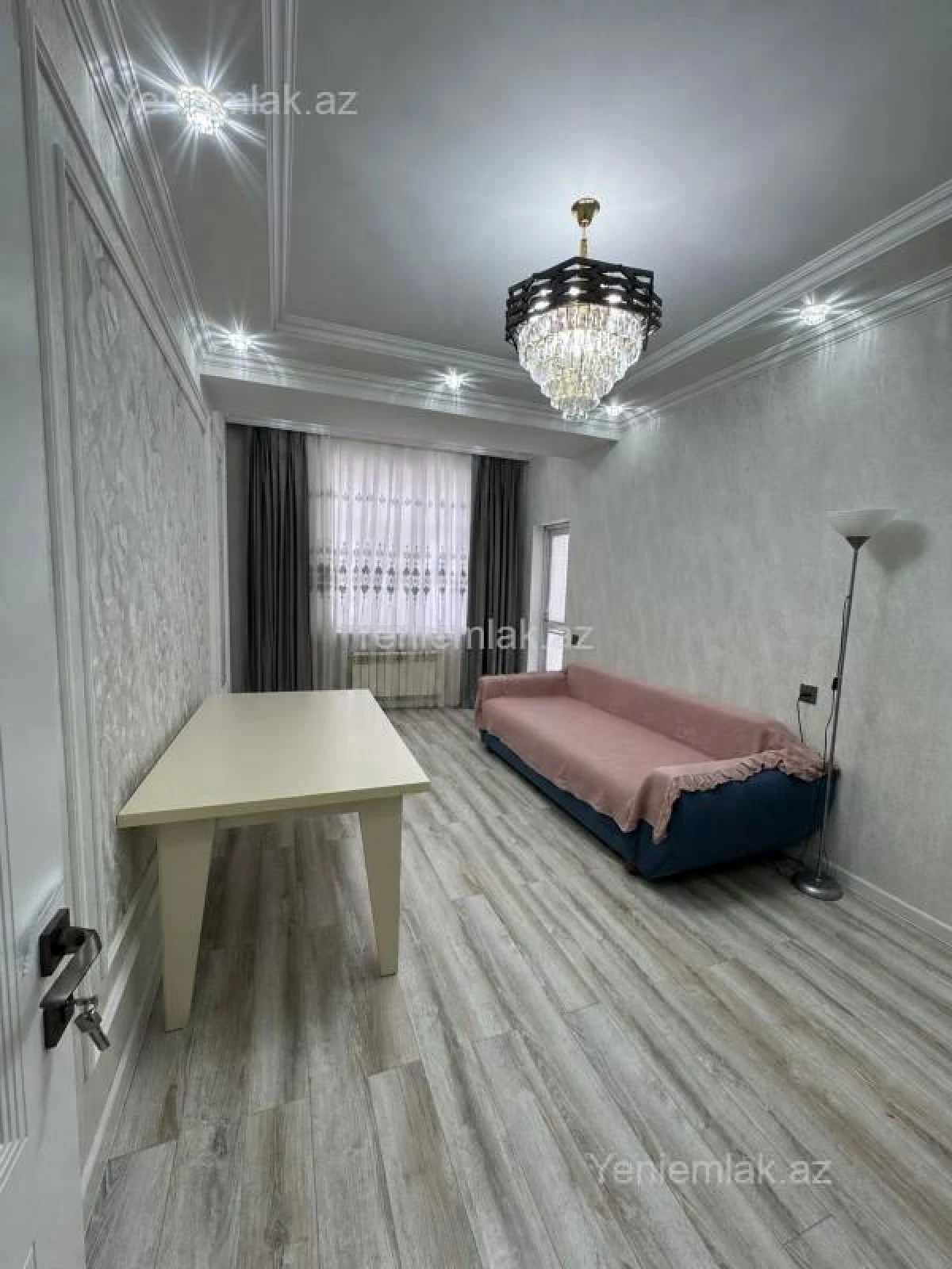 Satılır 3 otaqlı yeni tikili 90 m²