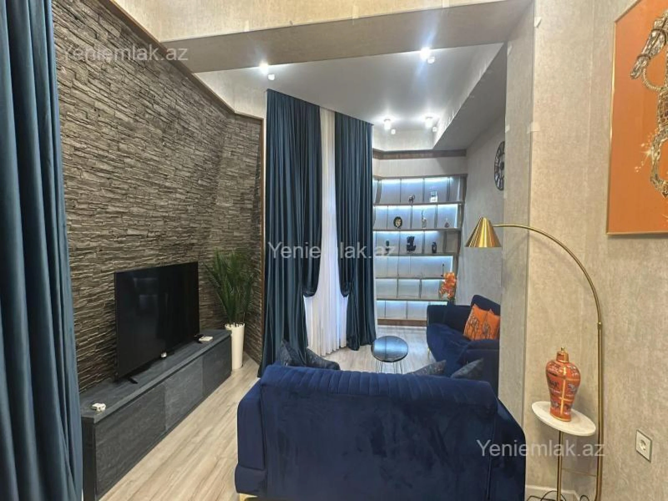Satılır 2 otaqlı yeni tikili 110 m²