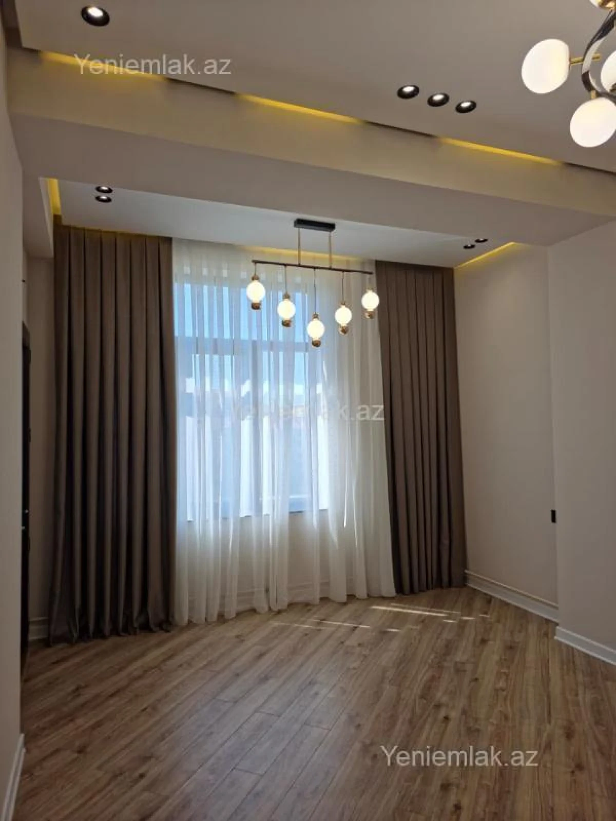 Satılır 2 otaqlı yeni tikili 52 m²