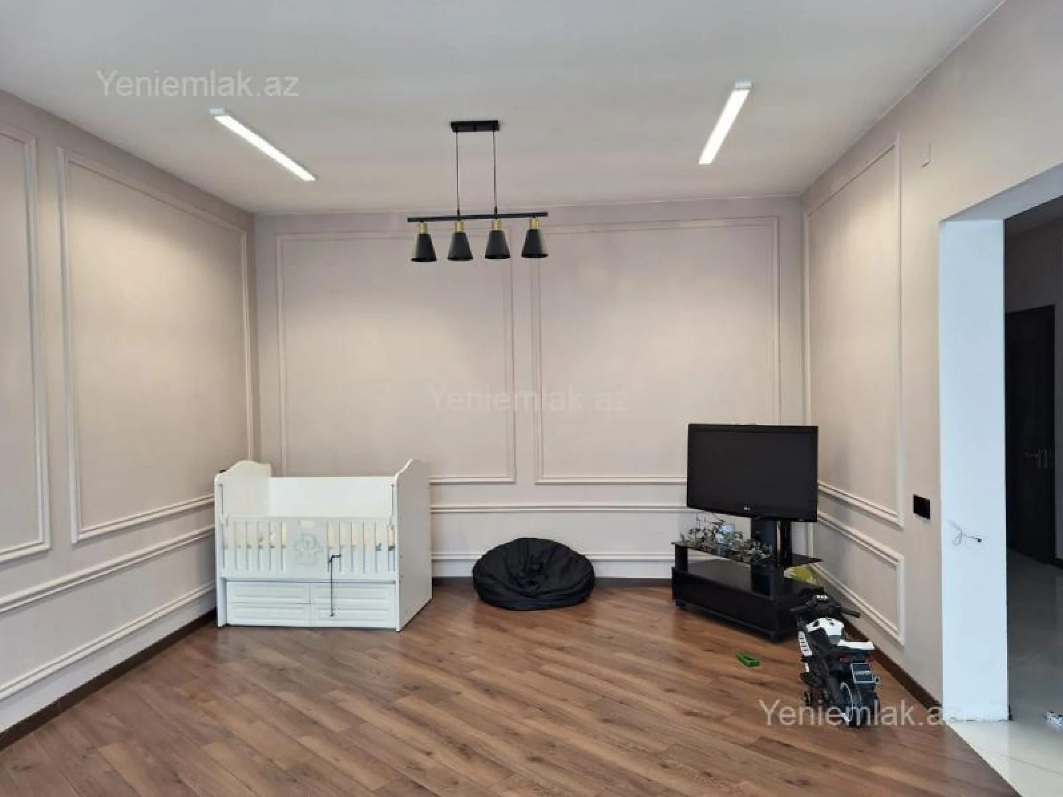 Satılır 4 otaqlı həyət evi 160 m²