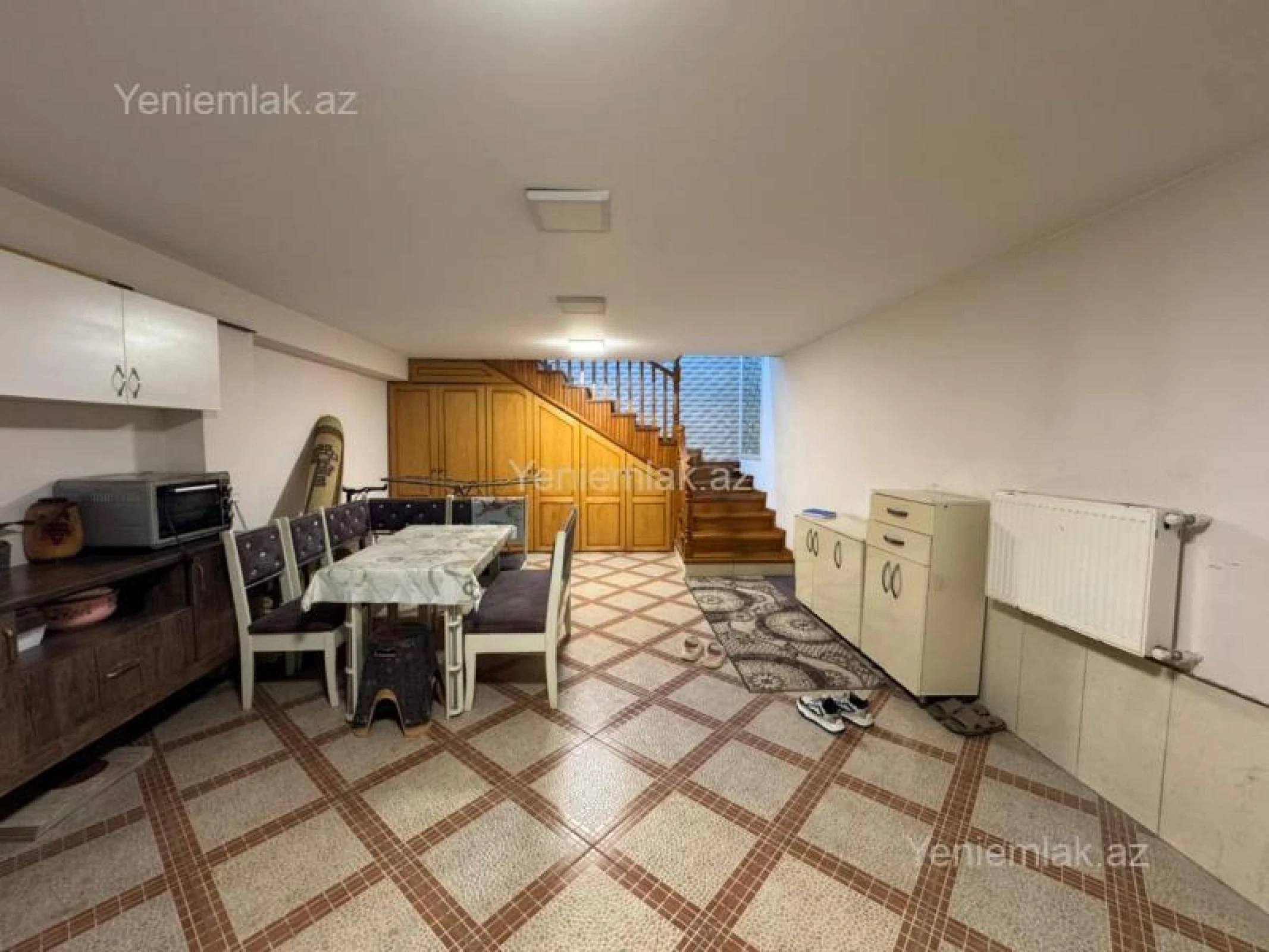 Satılır 4 otaqlı həyət evi 200 m²