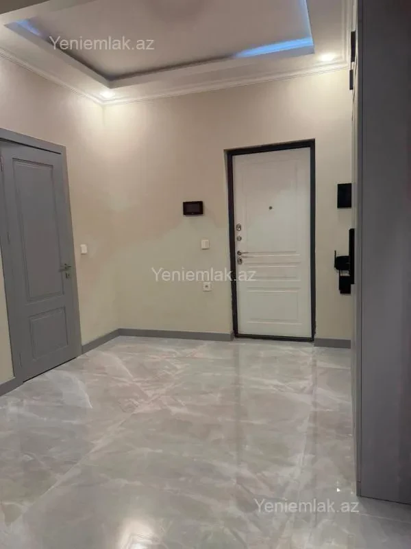 Satılır 2 otaqlı yeni tikili 71 m²