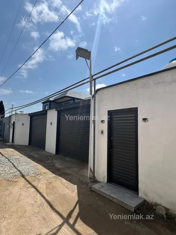 Satılır 4 otaqlı həyət evi 90 m²