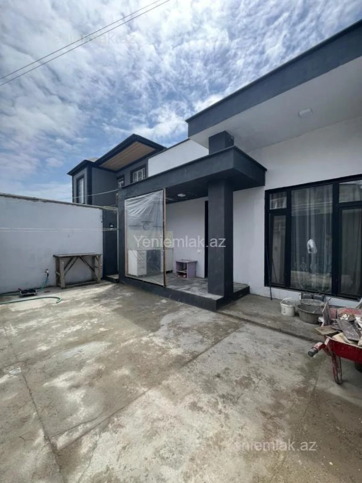 Satılır 4 otaqlı həyət evi 90 m²