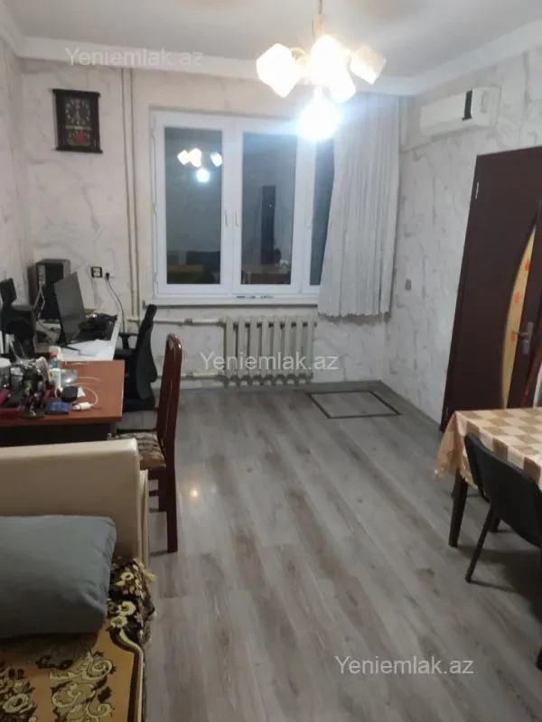 Satılır 2 otaqlı köhnə tikili 52 m²