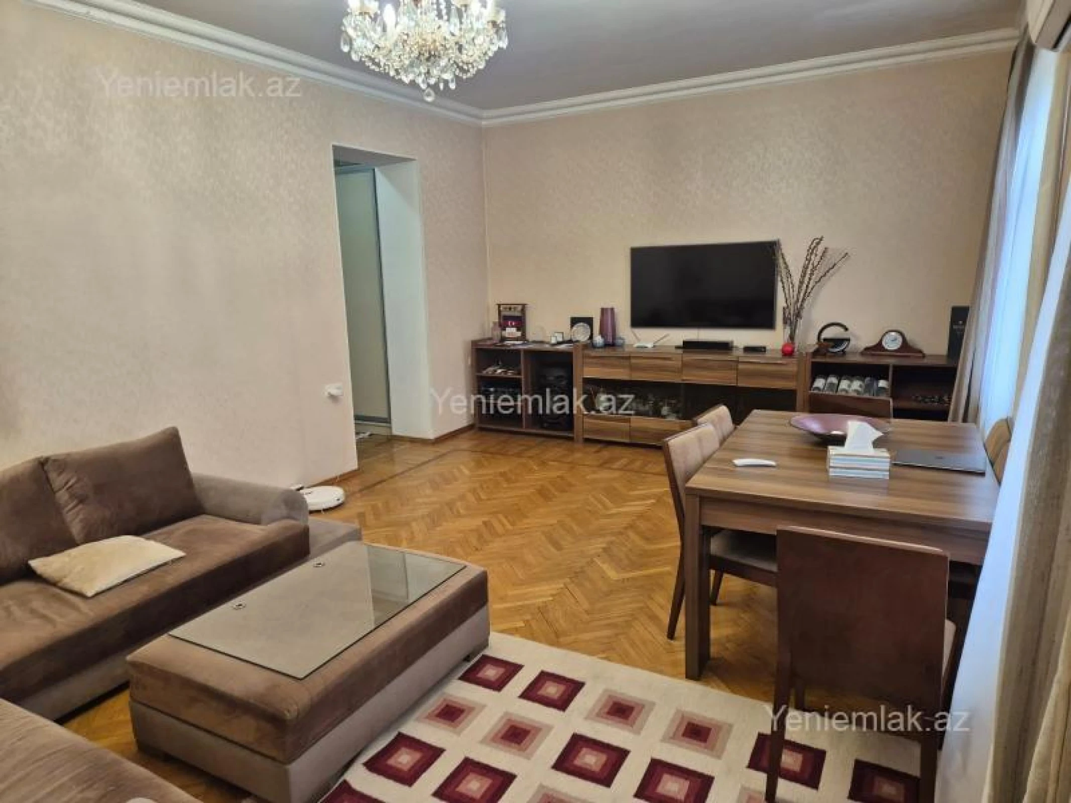 Satılır 3 otaqlı köhnə tikili 90 m²