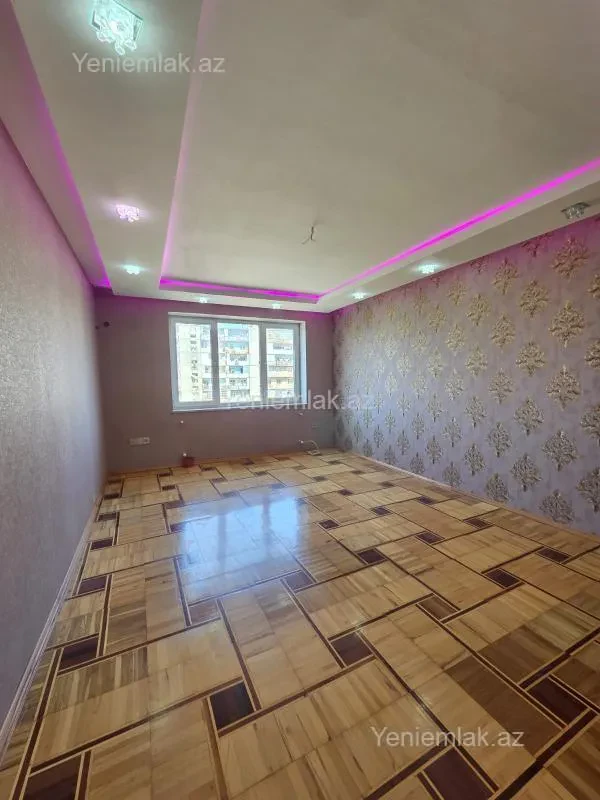 Satılır 2 otaqlı köhnə tikili 70 m²