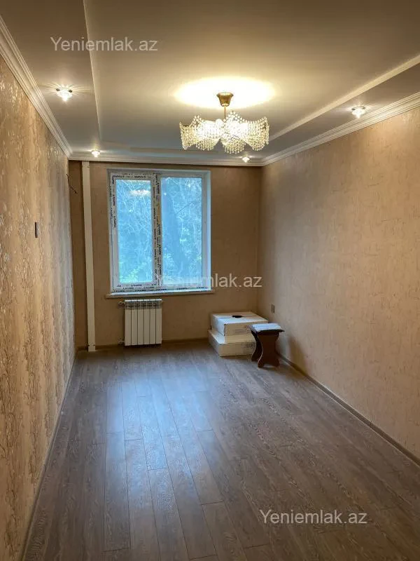 Satılır 3 otaqlı köhnə tikili 70 m²